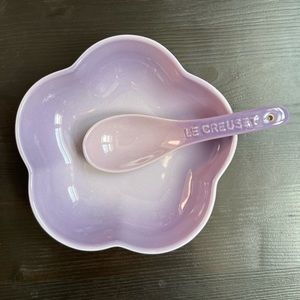 Le Creuset Flower Dish With Spoon